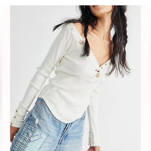 NWT Free People Favorite Little Henley - Picture 2 of 4
